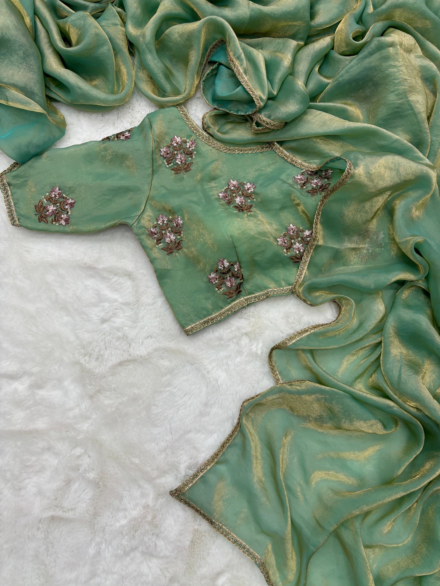 HEAVY DESIGNER FENDY SOFT AND RICH SILK SAREE WITH DESIGNER LACE with stitched blouse ❤️