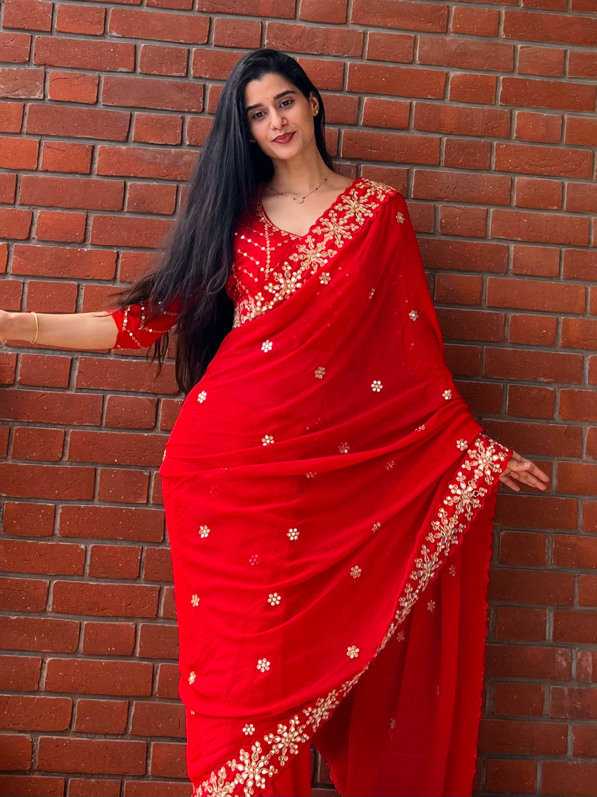 KS901lRed Sequins Georgette Saree♥️