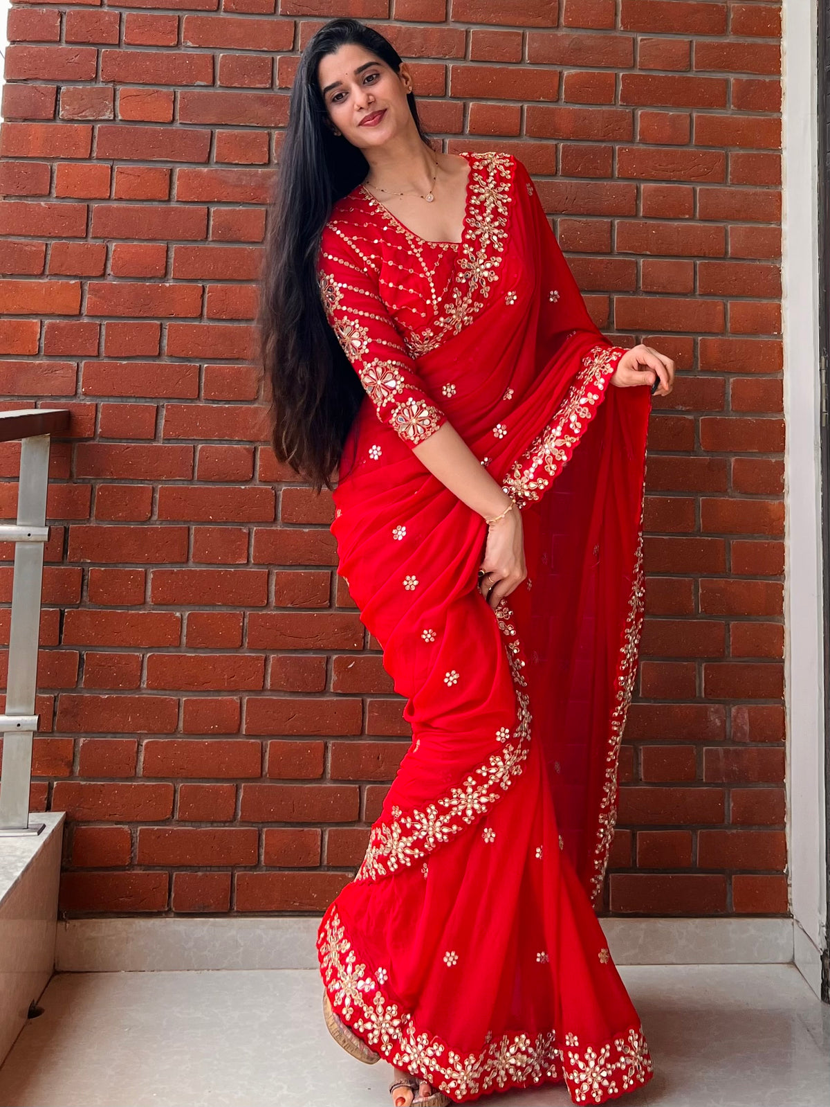 KS901lRed Sequins Georgette Saree♥️
