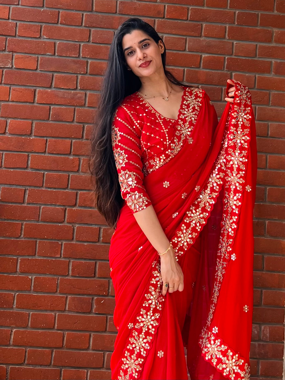 KS901lRed Sequins Georgette Saree♥️