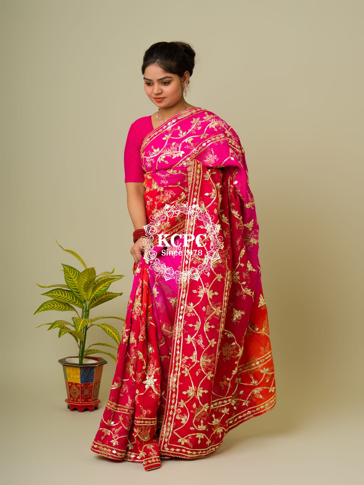 Pure Munga Silk Meenakari Banarasi Weaving Saree with Kacha Gotapatti Handwork smj