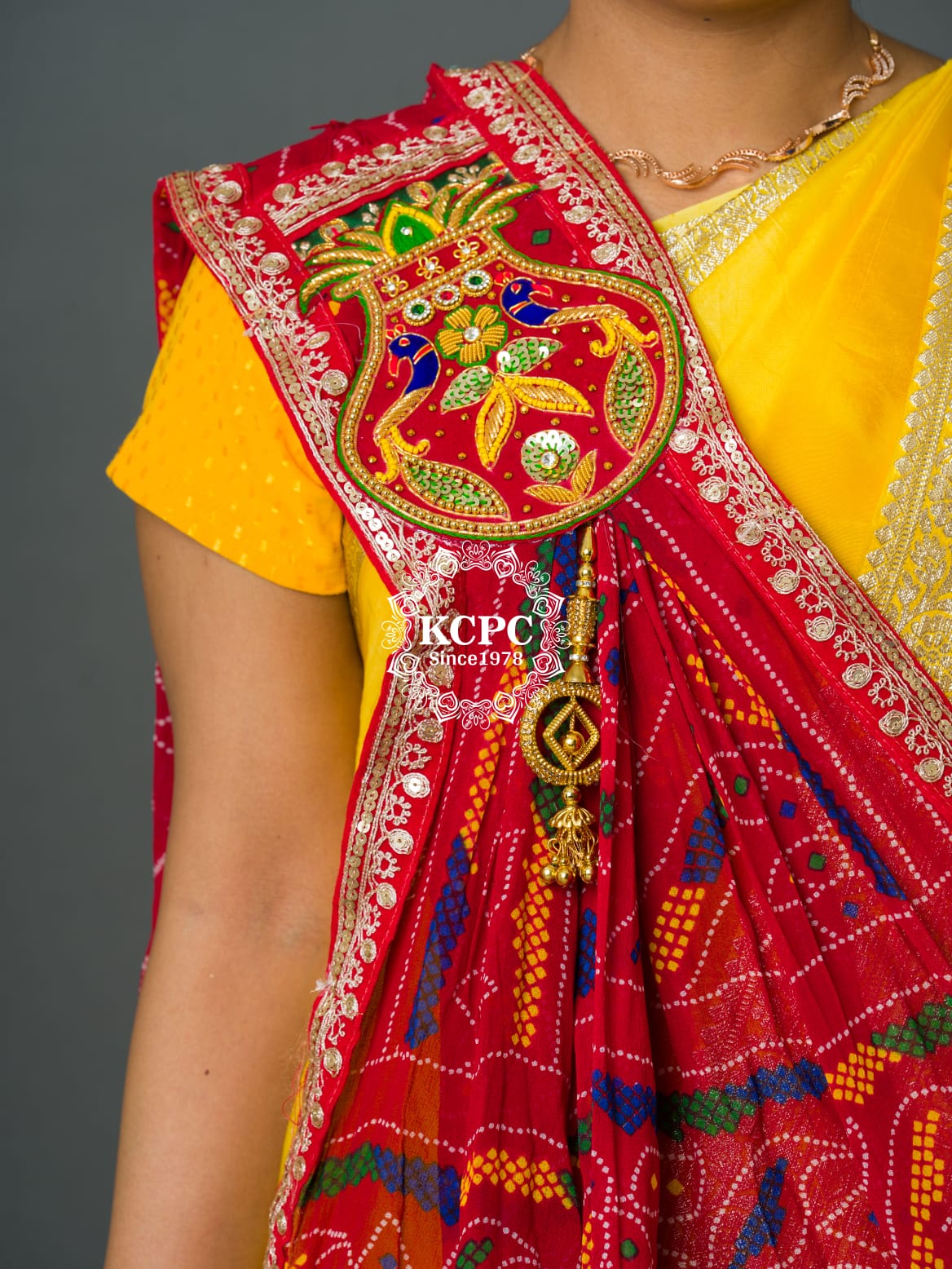 Latest Georgette Marwardi Broach Stole